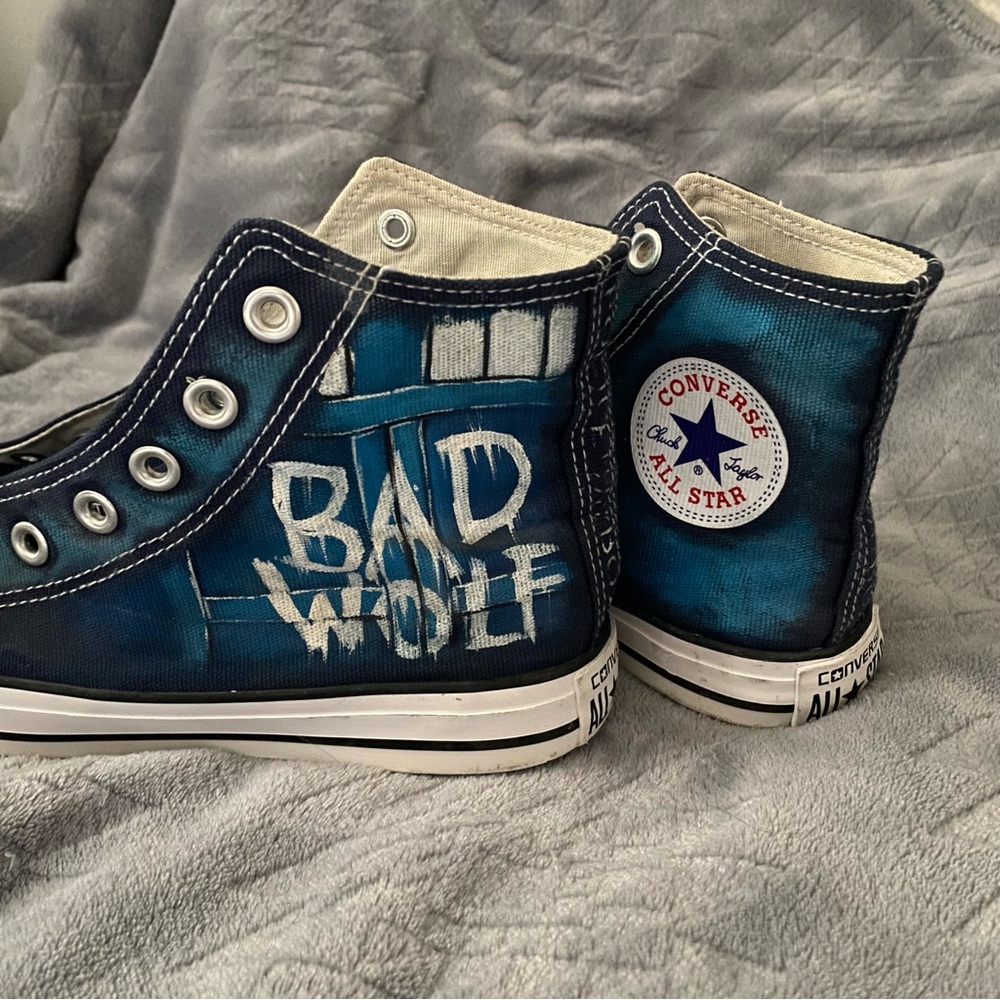 Doctor Who Converse